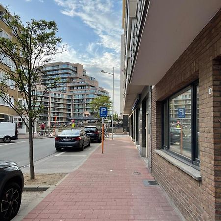 Lovely 2 Bedroom Appartment Near Knokke-Strand Beach Bar Kültér fotó